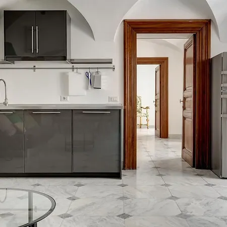 Apartment Charming Piazza Venezia