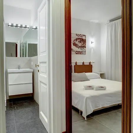Apartment Charming Piazza Venezia *